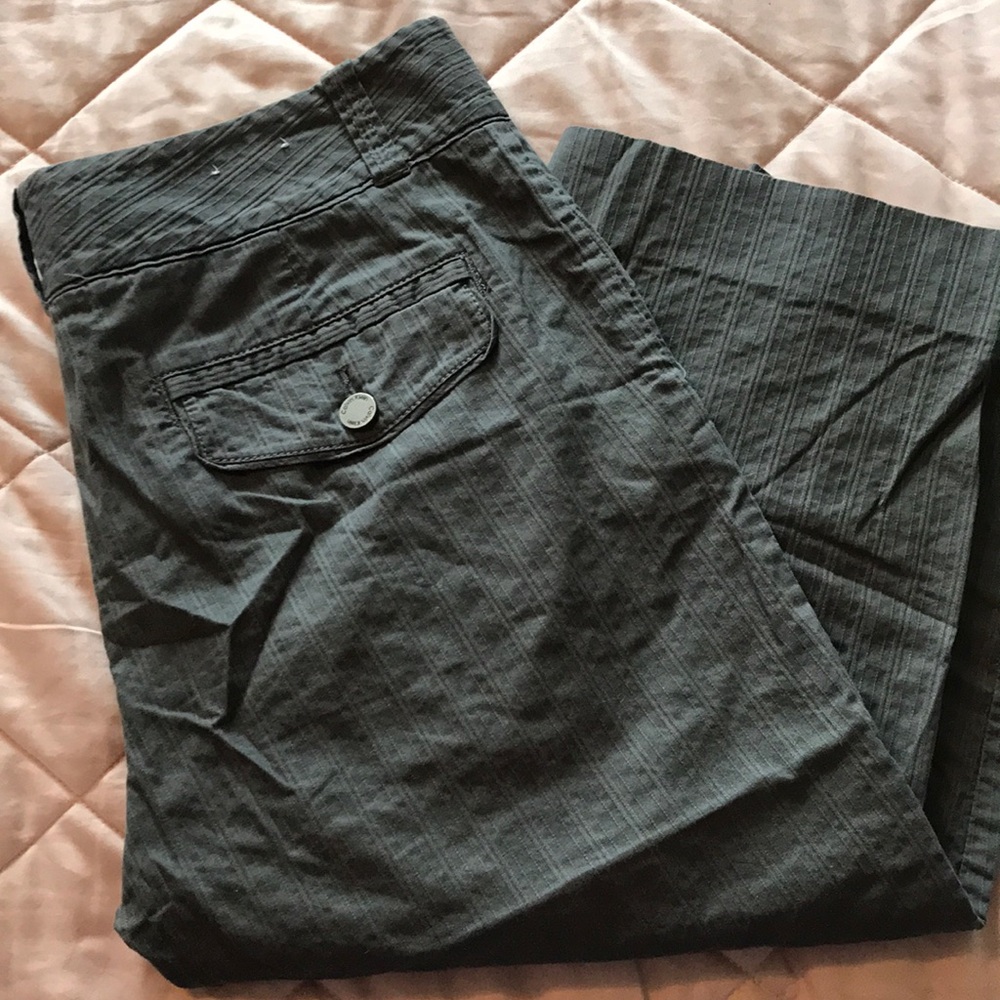 CK wide Leg Capris